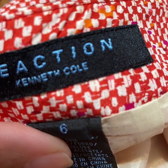 100% Silk Skirt by Kenneth Cole / Red & Beige/ Size 6 - Picture 9 of 9